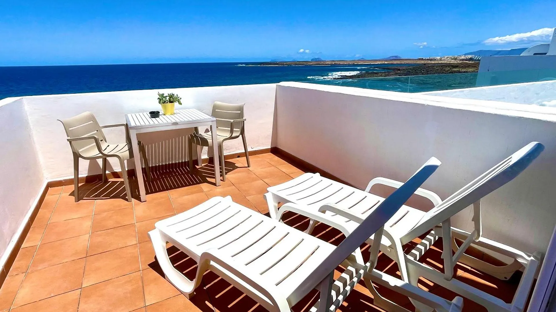 Apartment Weybeach5 Ocean Frontline,Sea View,Private Terrace La Santa Spain